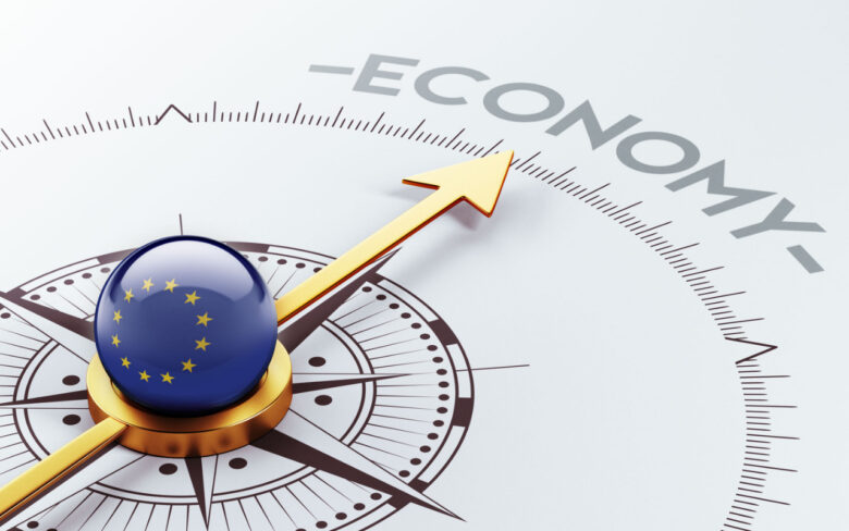 EU連合時計が経済の方向に針を指している。
